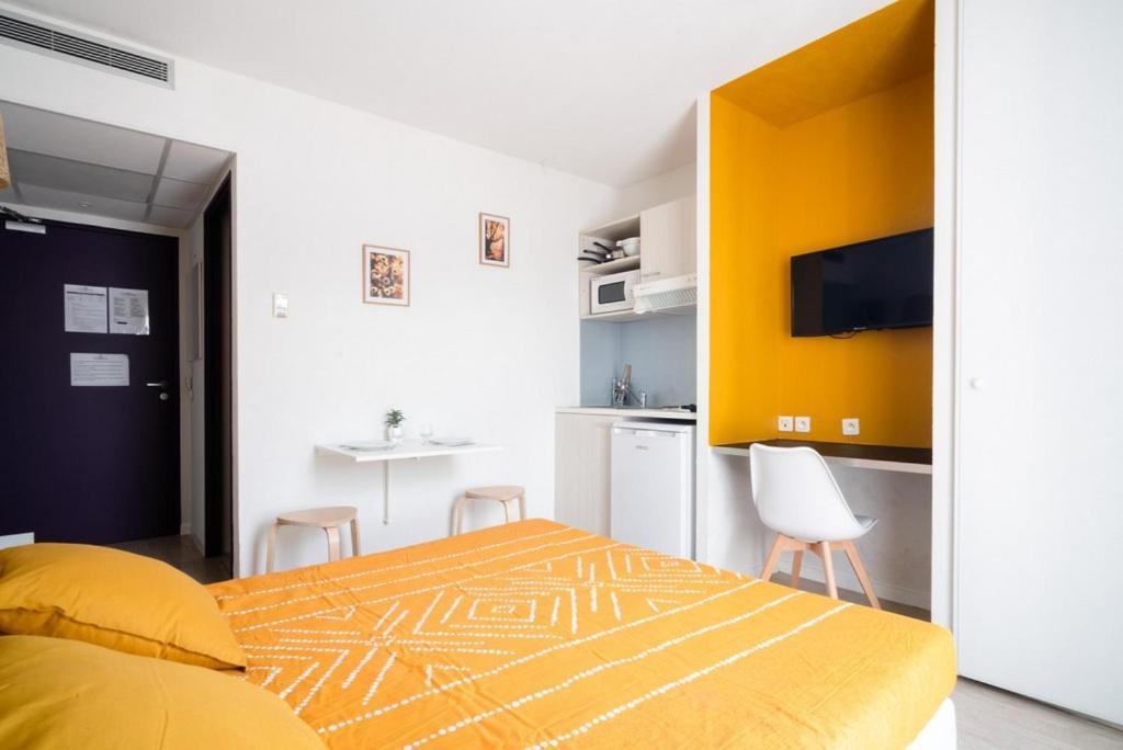 Joli Studio, Clim Proche Gare Et Centre Ville Lourdes Bagian luar foto